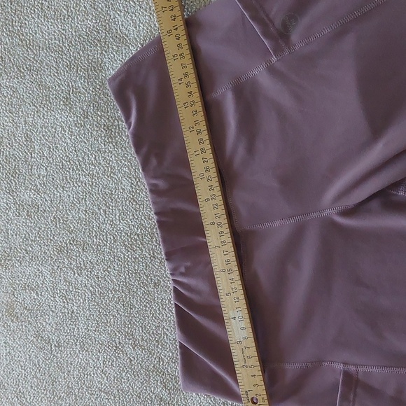 Along Fit Leggings - Picture 5 of 12